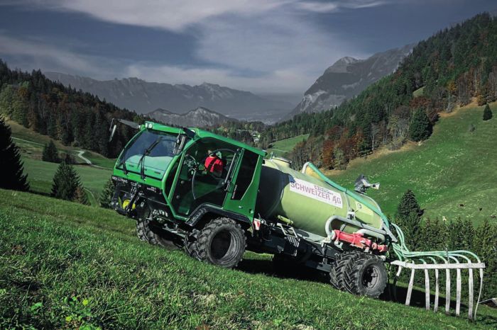 Schiltrac Swiss-/Eurotrans supporting a farmer